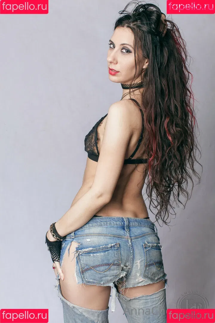 annacherrylive Onlyfans Photo Gallery 