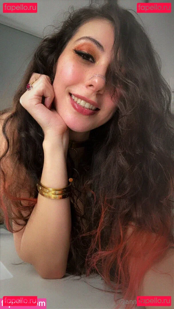 annacherrylive Onlyfans Photo Gallery 