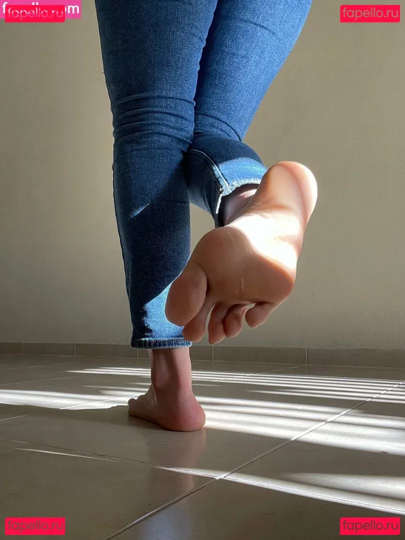 anafeetish Onlyfans Photo Gallery 