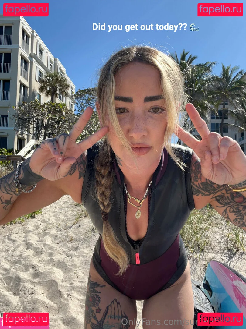 Surfwithclaire Onlyfans Photo Gallery 