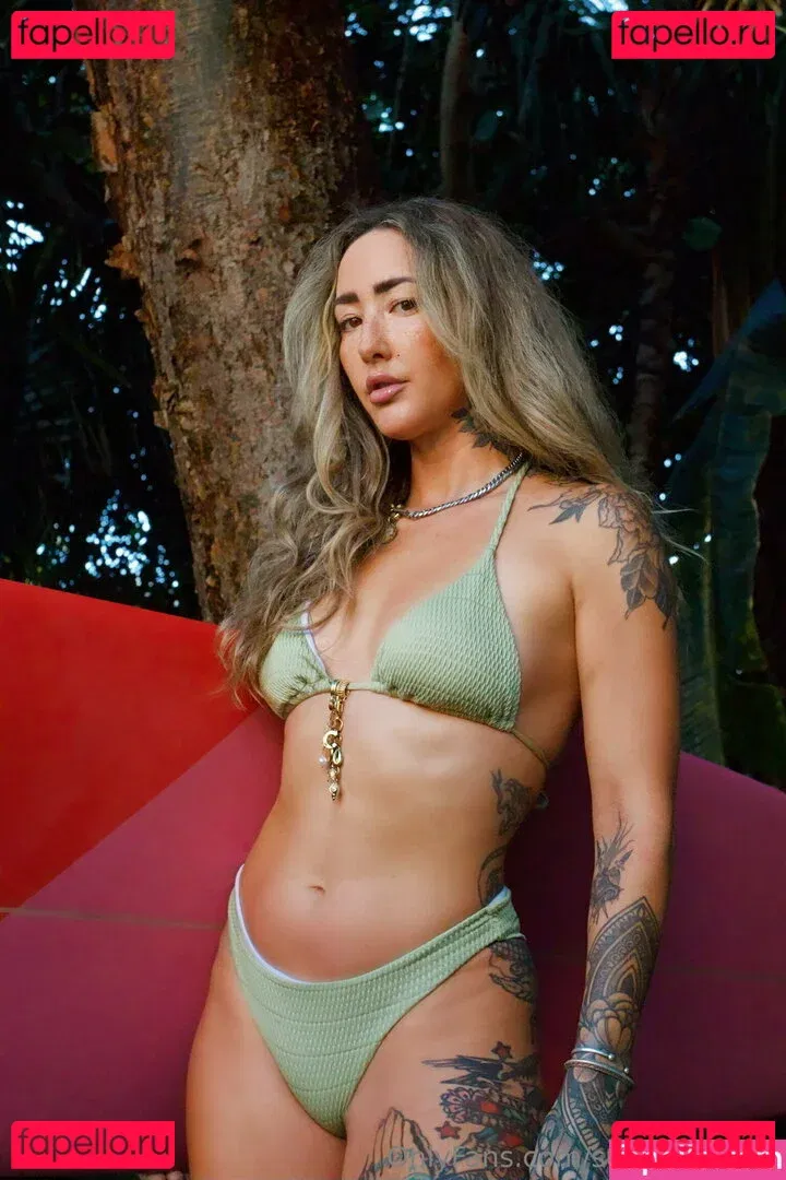 Surfwithclaire Onlyfans Photo Gallery 