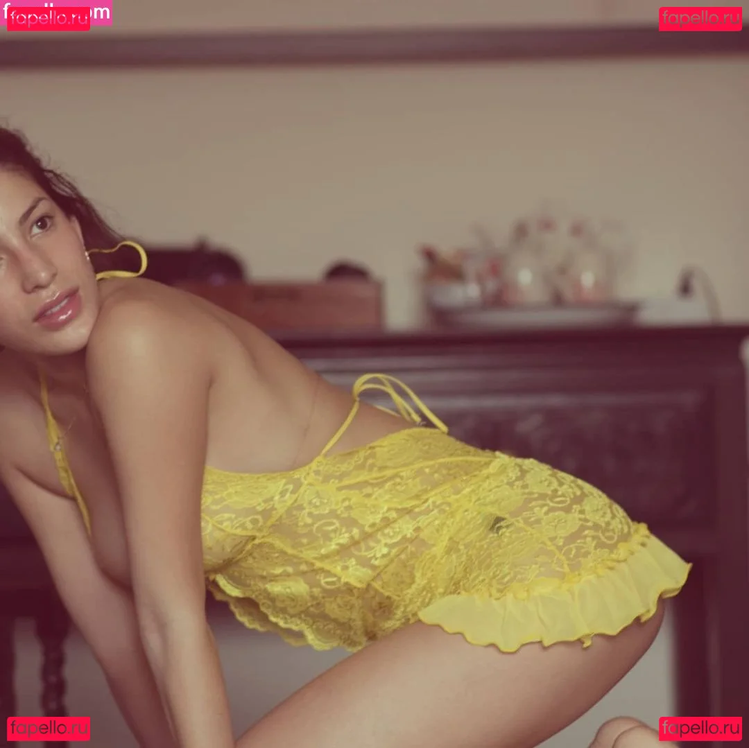 Samantha Katie James Onlyfans Photo Gallery 