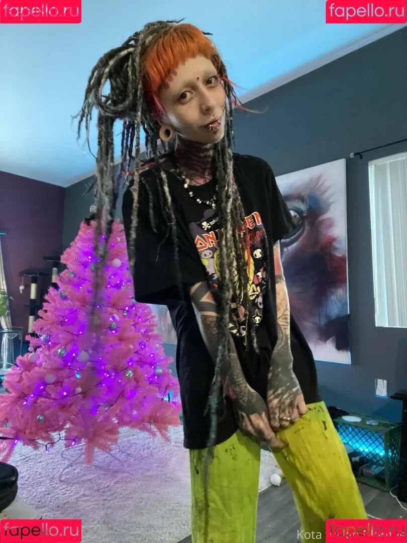 kota_morgue Onlyfans Photo Gallery 