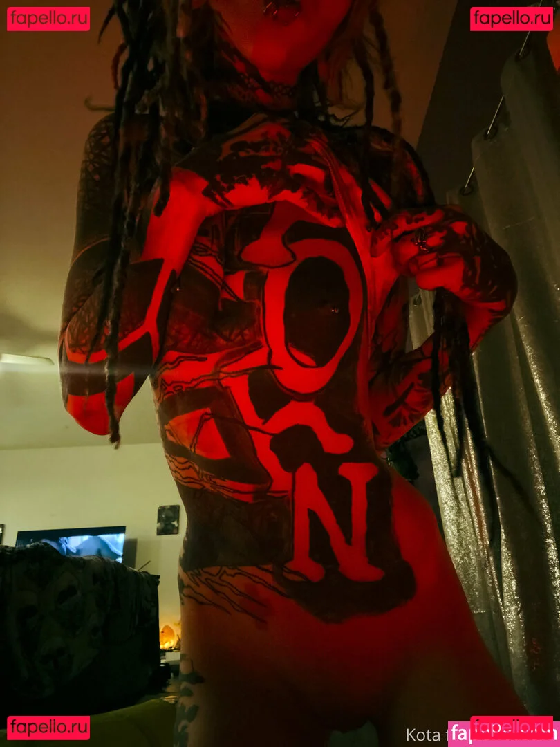 kota_morgue Onlyfans Photo Gallery 