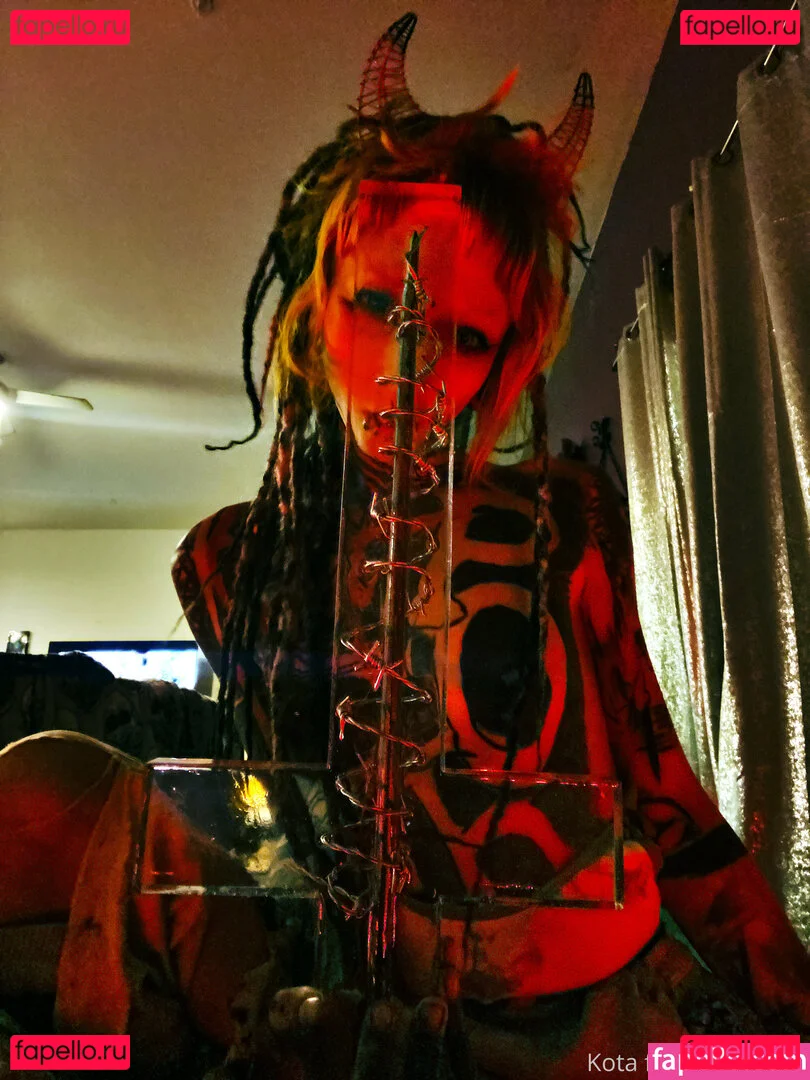 kota_morgue Onlyfans Photo Gallery 