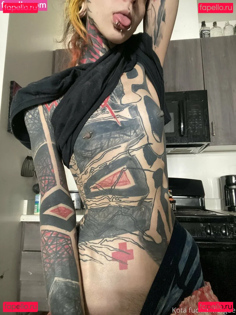 kota_morgue Onlyfans Photo Gallery 