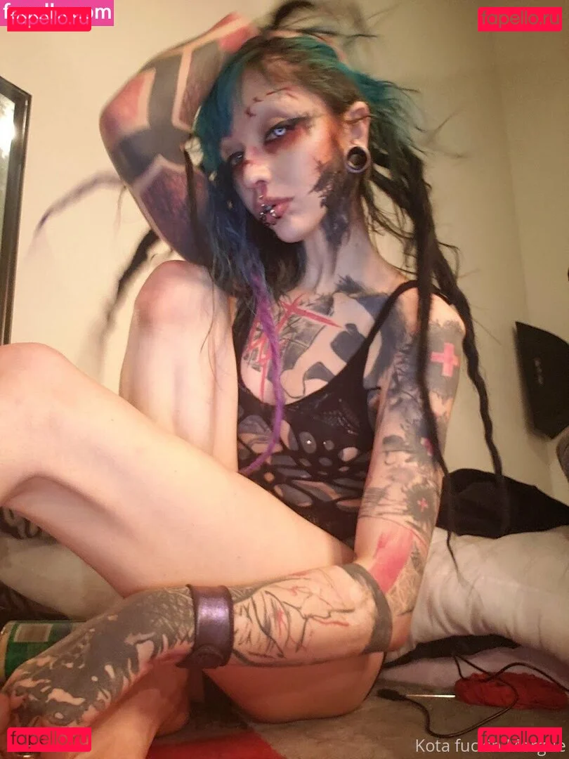 kota_morgue Onlyfans Photo Gallery 