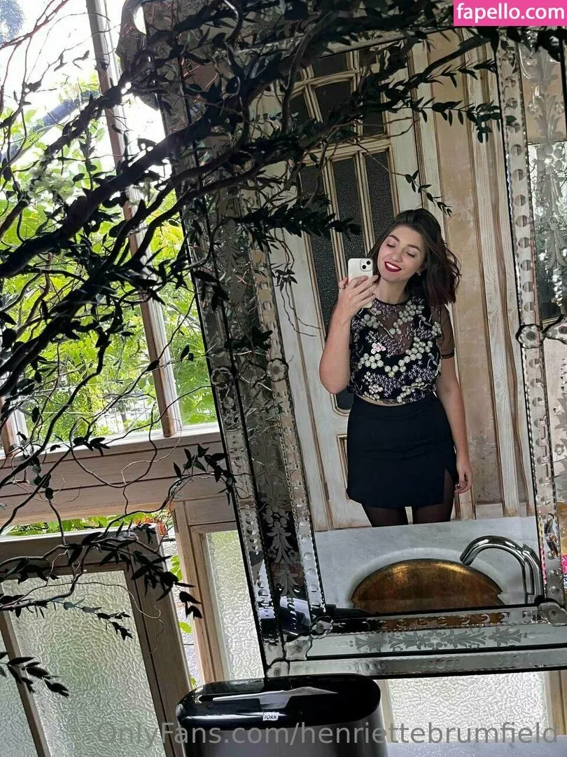 novelcompleteness Onlyfans Photo Gallery 