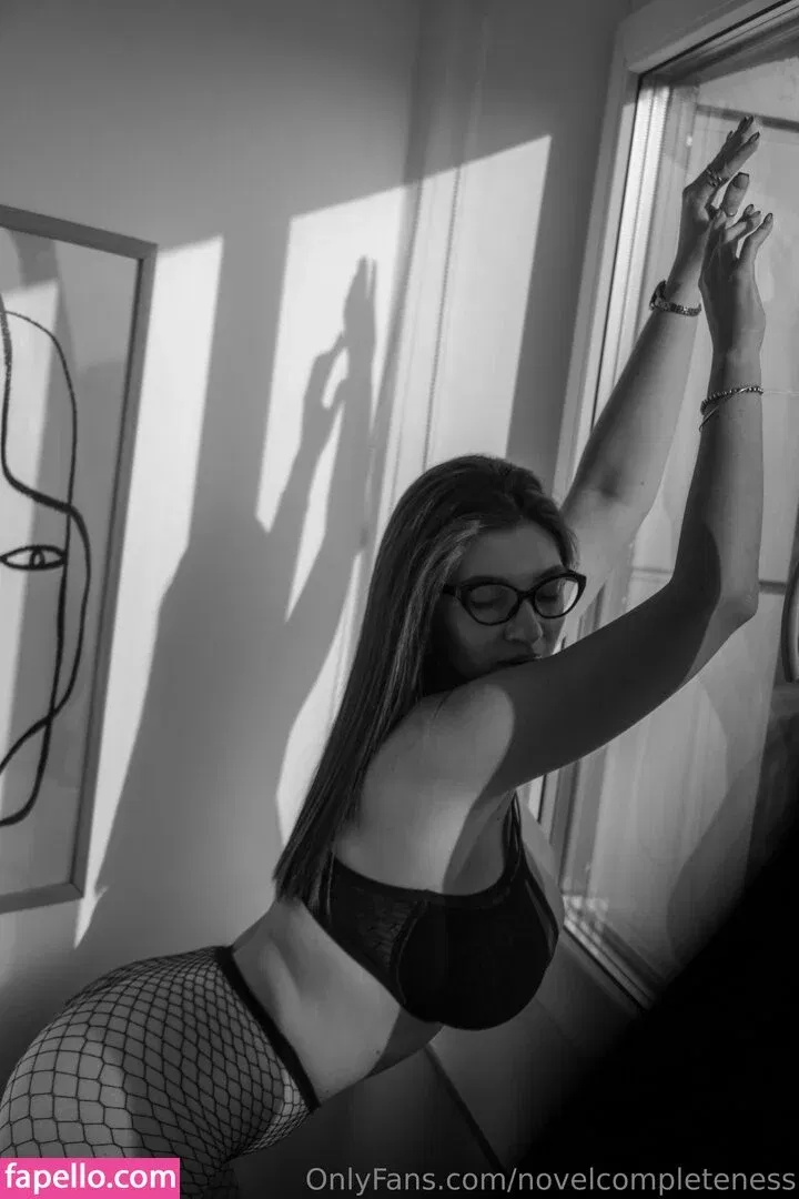novelcompleteness Onlyfans Photo Gallery 
