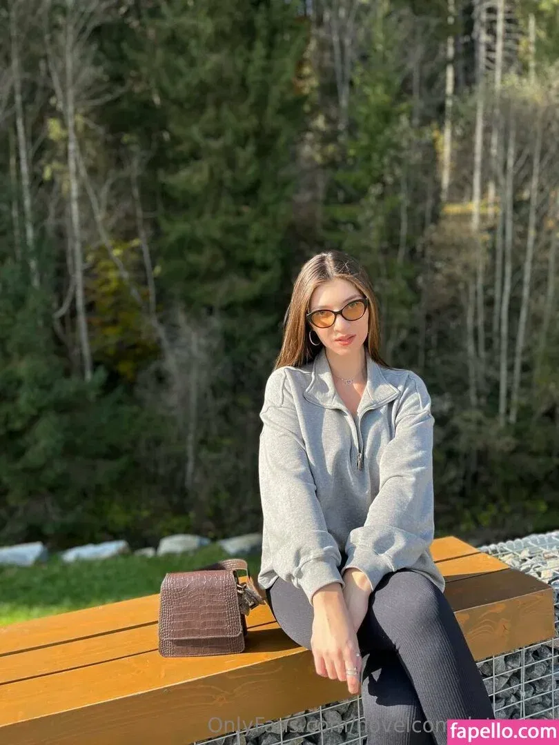 novelcompleteness Onlyfans Photo Gallery 