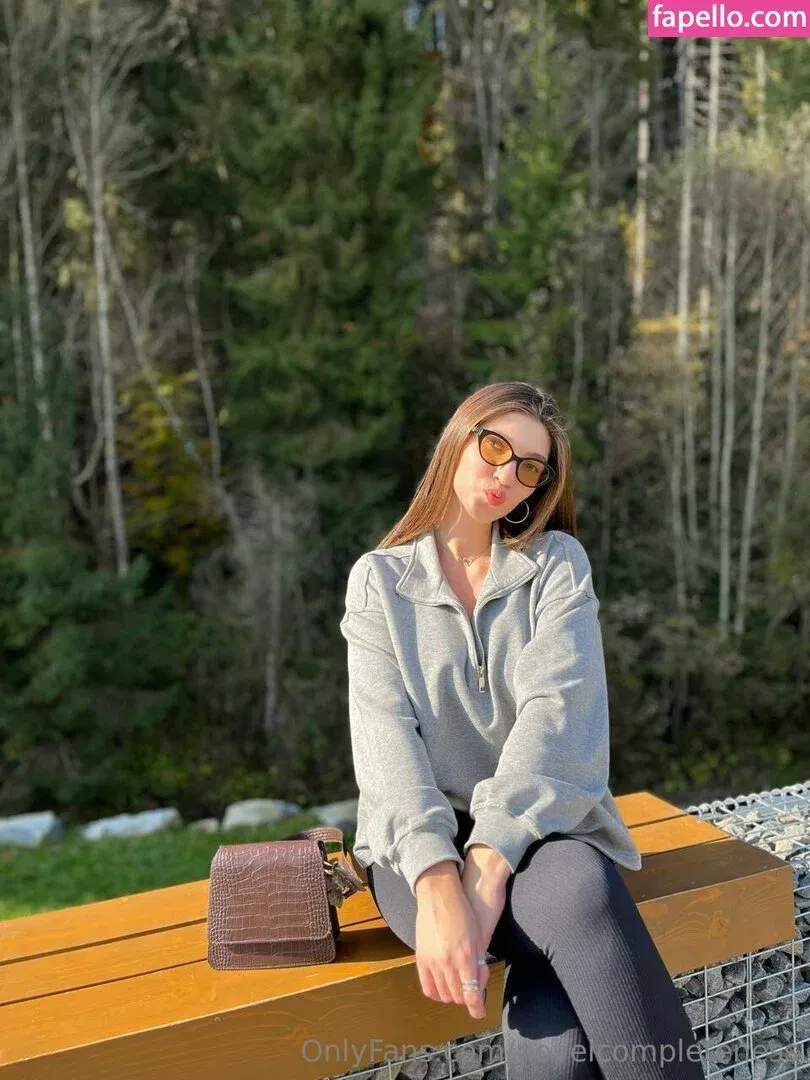 novelcompleteness Onlyfans Photo Gallery 