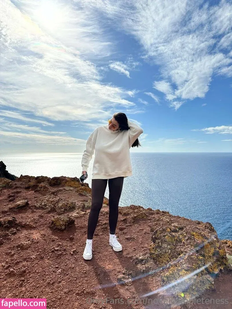 novelcompleteness Onlyfans Photo Gallery 