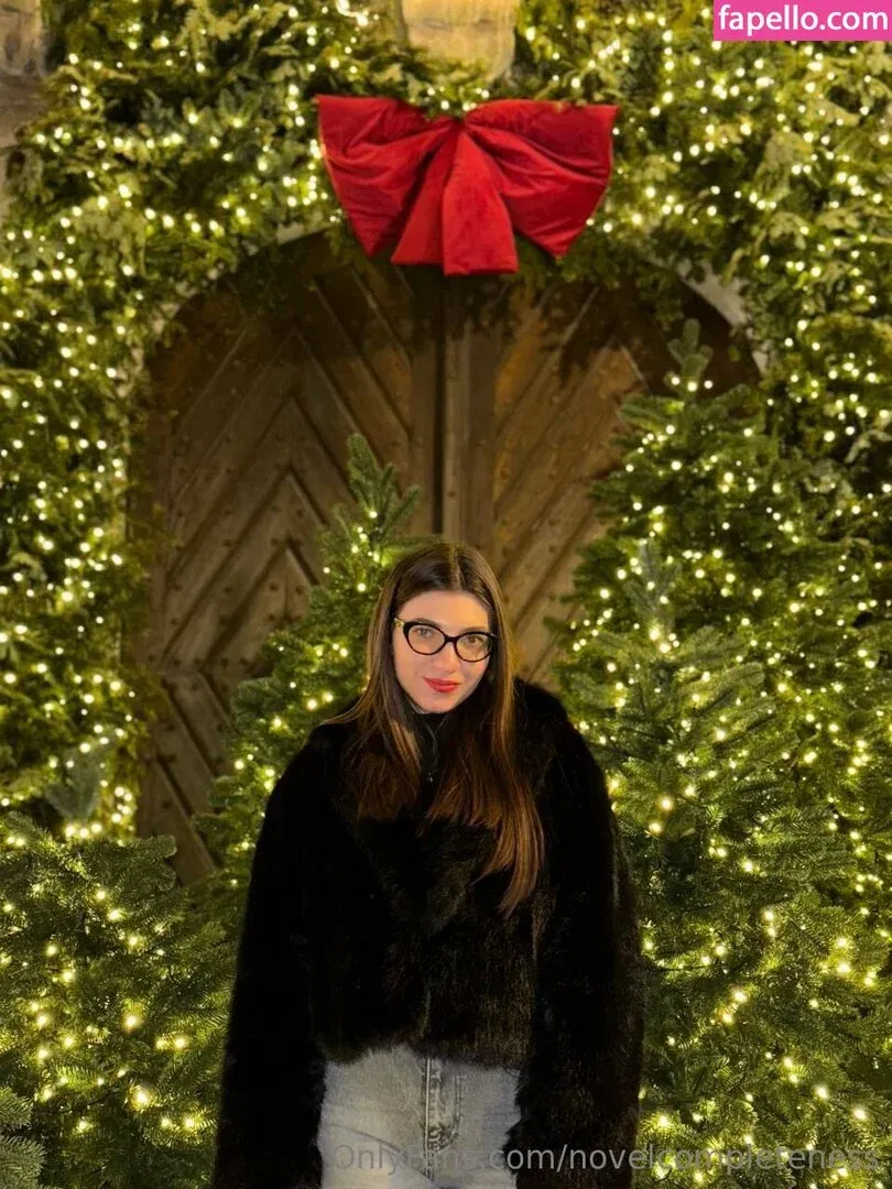 novelcompleteness Onlyfans Photo Gallery 