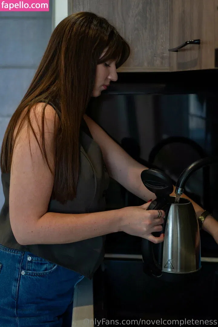 novelcompleteness Onlyfans Photo Gallery 