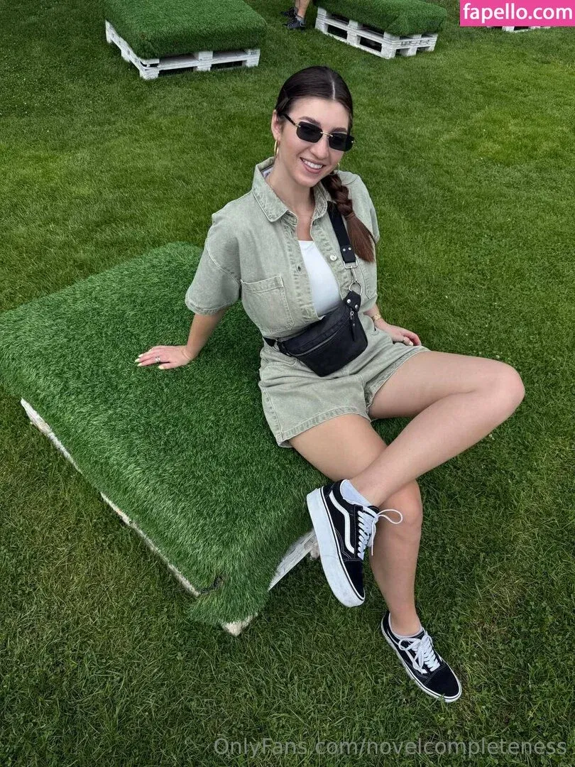 novelcompleteness Onlyfans Photo Gallery 