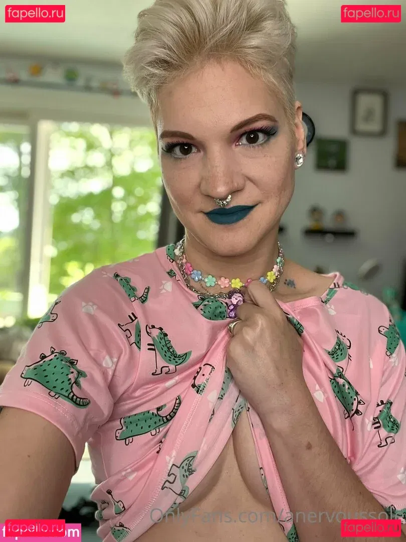 anervoussole Onlyfans Photo Gallery 