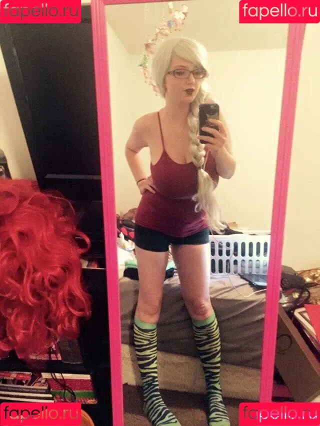 Calliope Rossi Onlyfans Photo Gallery 