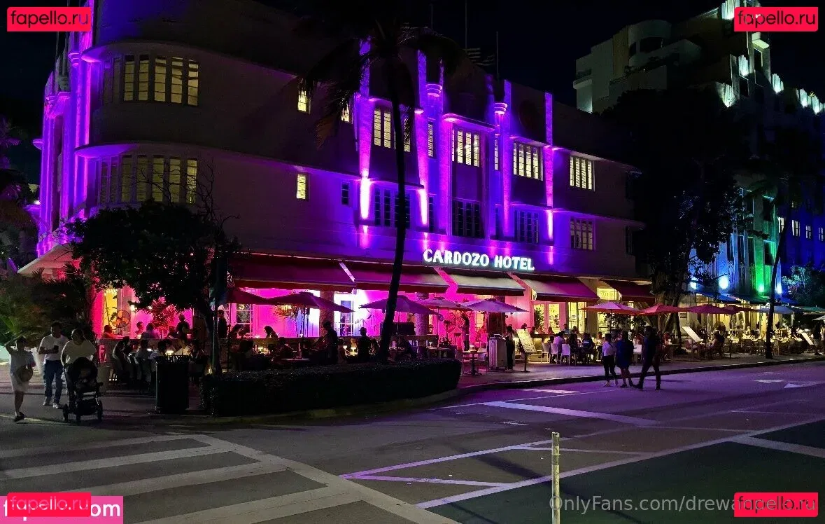 Drewandelena Onlyfans Photo Gallery 