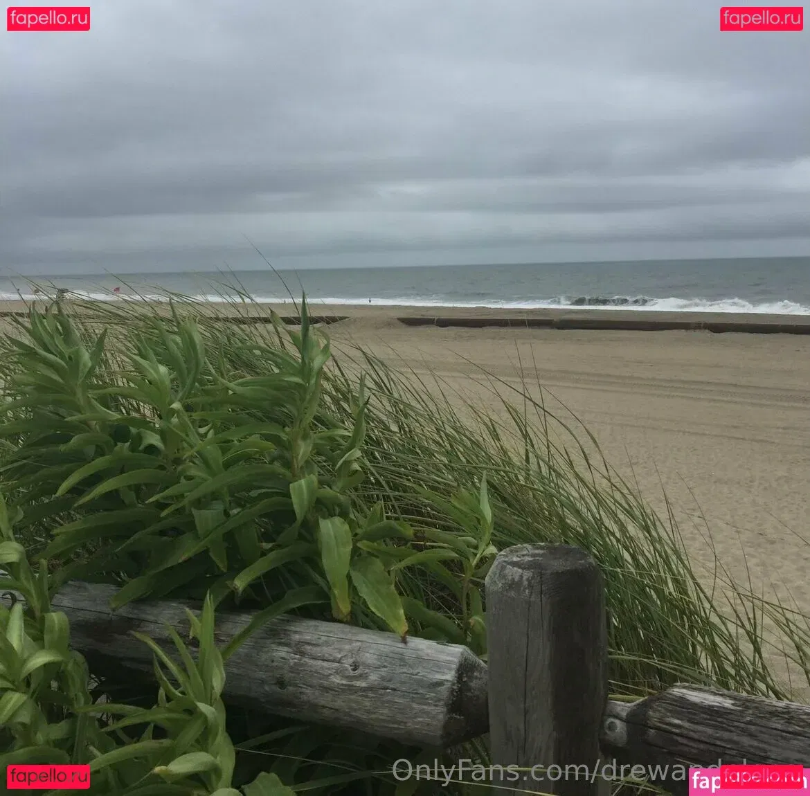 Drewandelena Onlyfans Photo Gallery 