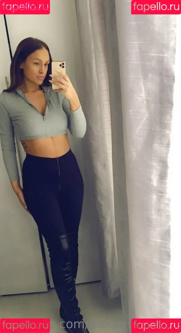 madamedakota Onlyfans Photo Gallery 