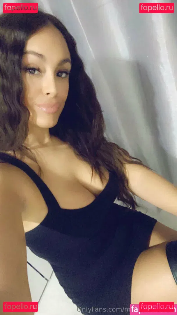 madamedakota Onlyfans Photo Gallery 