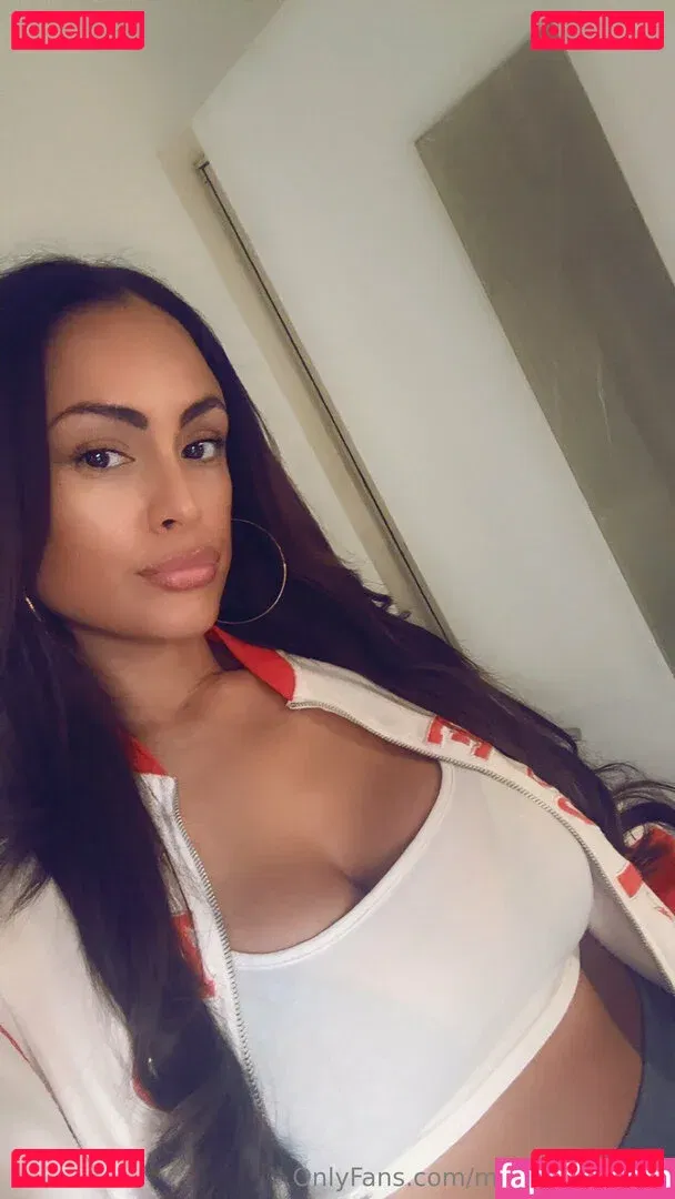 madamedakota Onlyfans Photo Gallery 