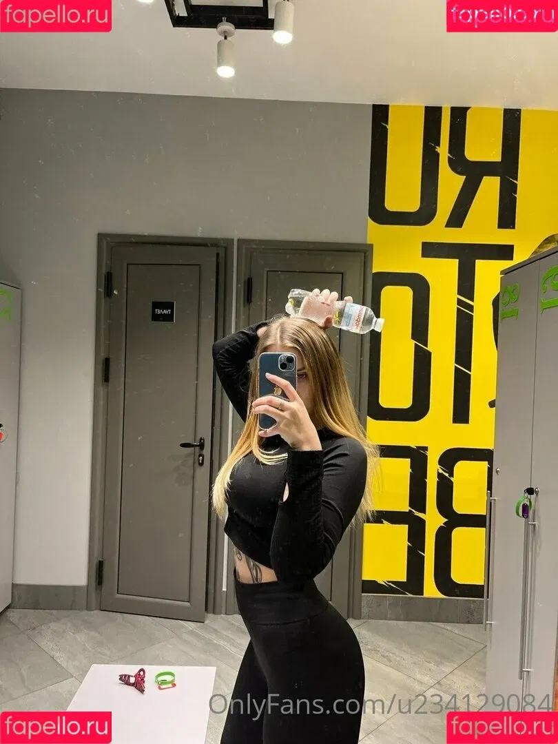 flora_belll Onlyfans Photo Gallery 