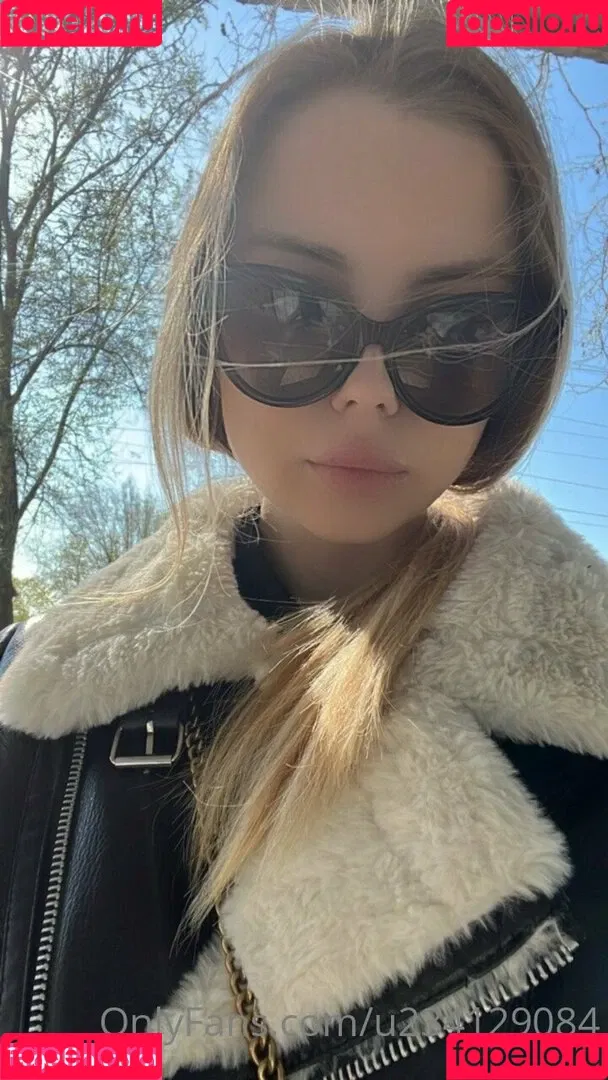 flora_belll Onlyfans Photo Gallery 