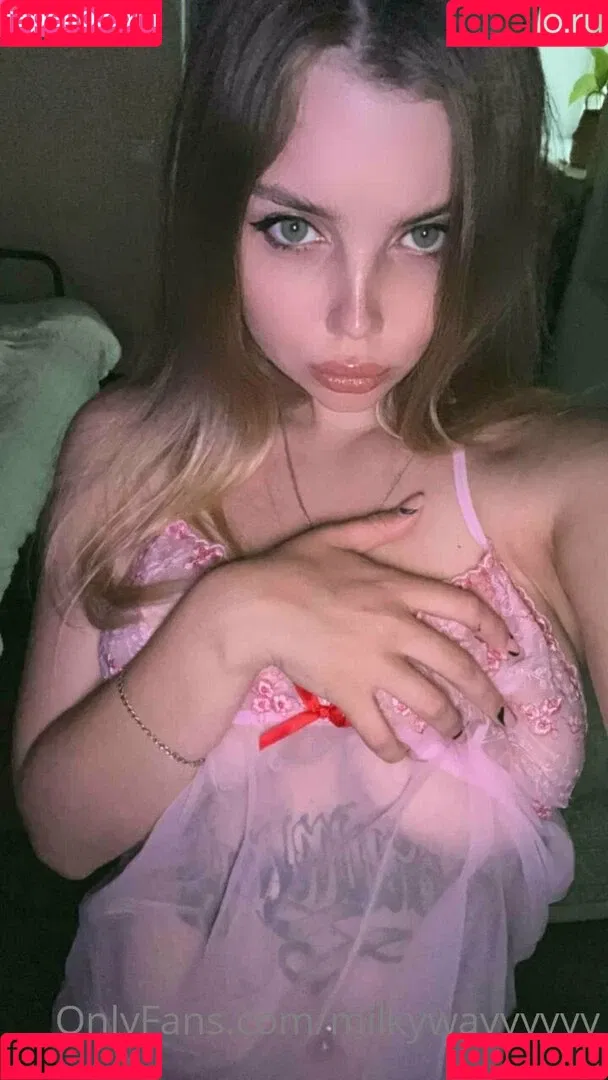 flora_belll Onlyfans Photo Gallery 
