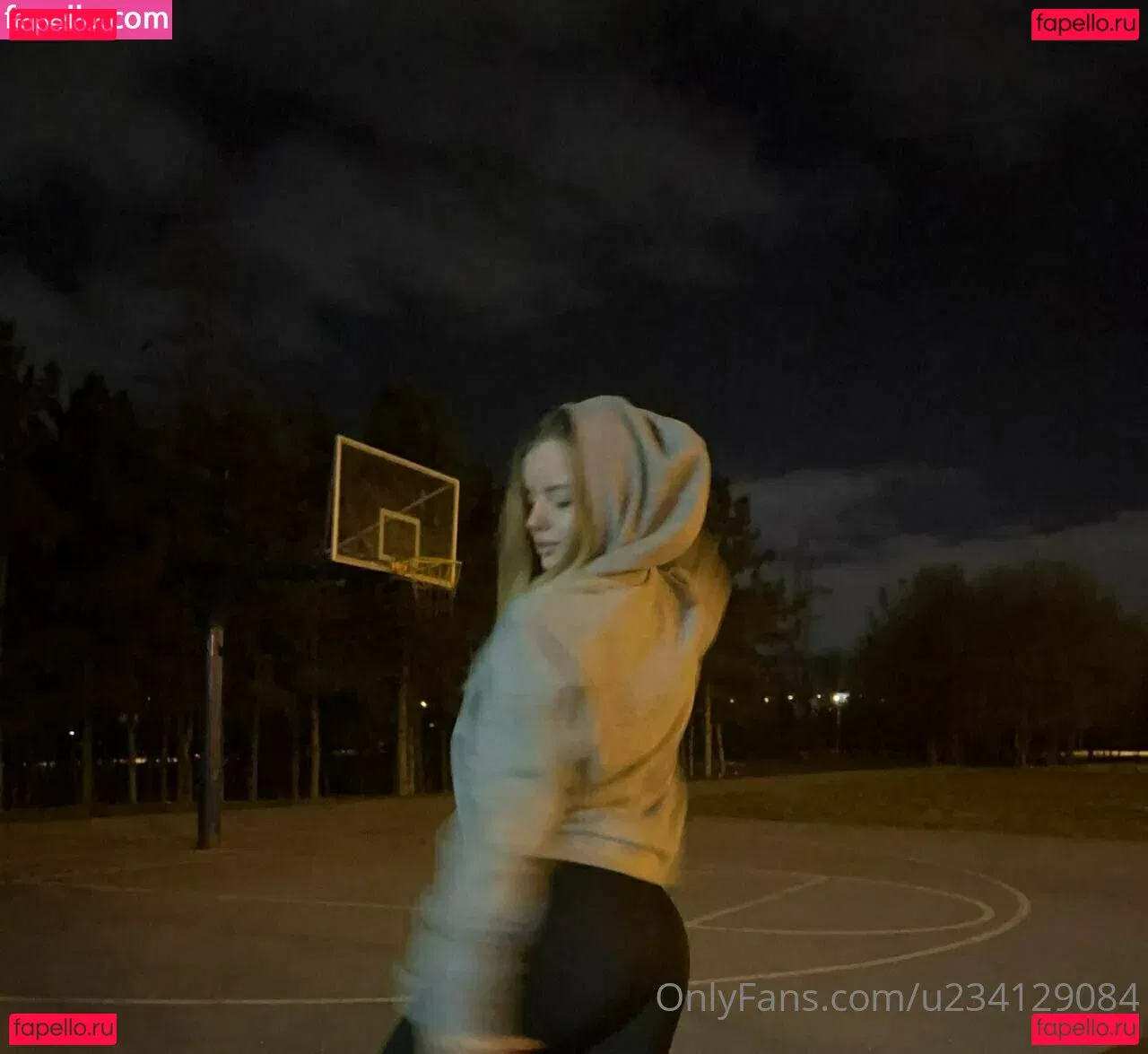 flora_belll Onlyfans Photo Gallery 