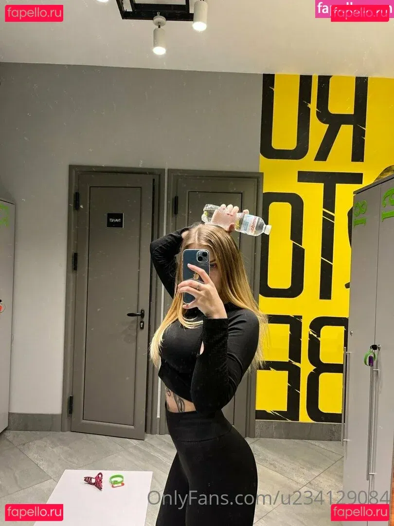 flora_belll Onlyfans Photo Gallery 