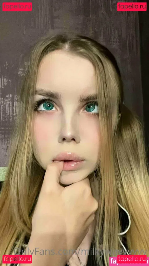 flora_belll Onlyfans Photo Gallery 