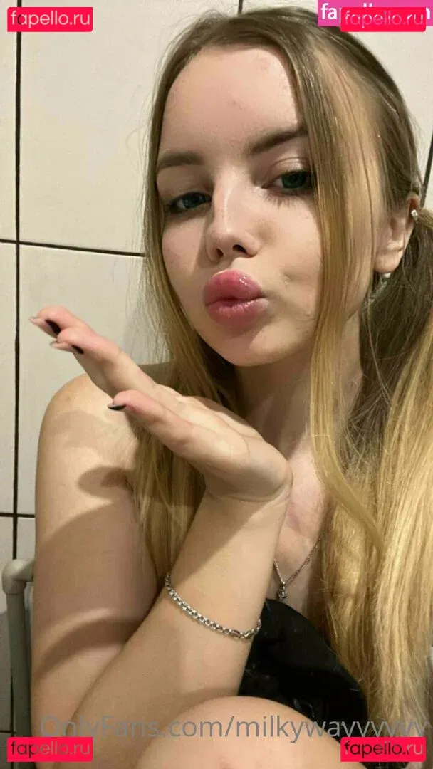 flora_belll Onlyfans Photo Gallery 