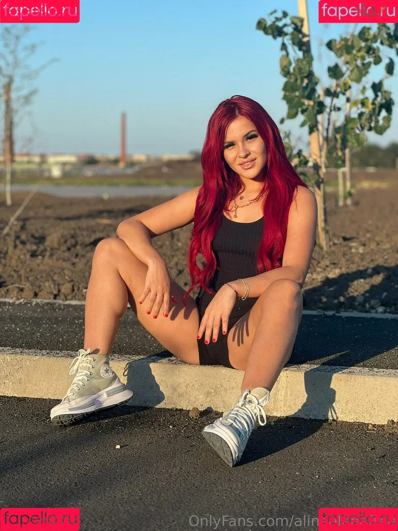 alinaelenafree Onlyfans Photo Gallery 