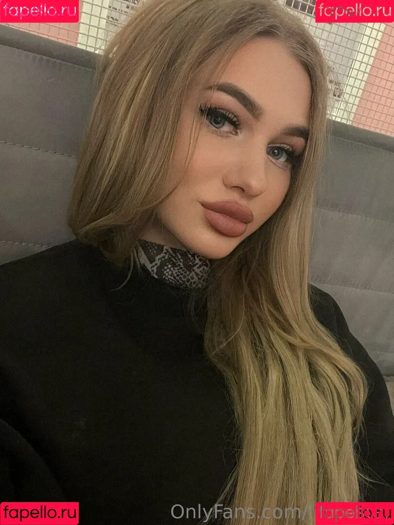 lilyy_star Onlyfans Photo Gallery 