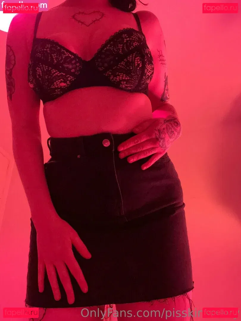 pisskinkbaby Onlyfans Photo Gallery 