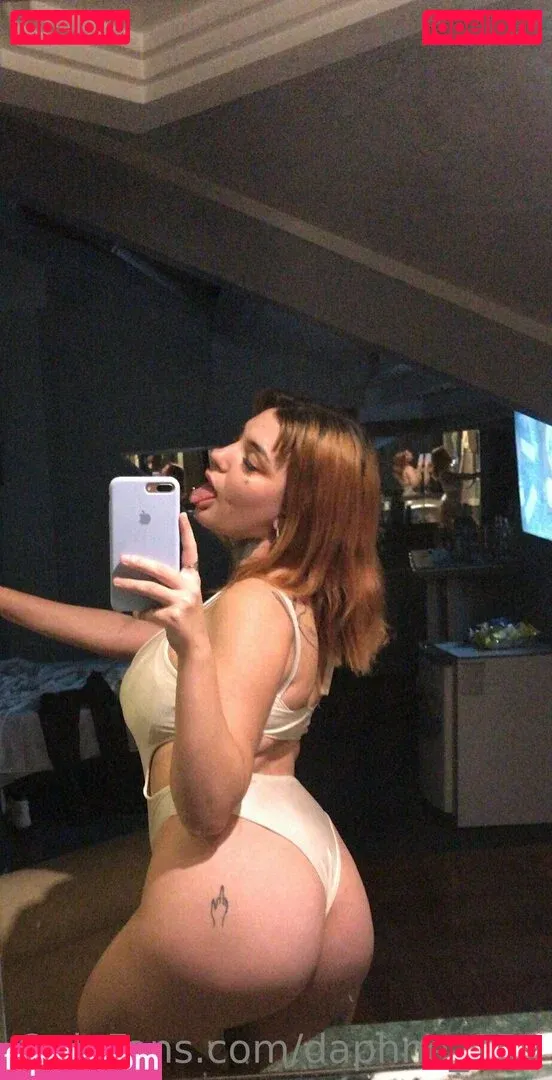 Daphne_159_ Onlyfans Photo Gallery 