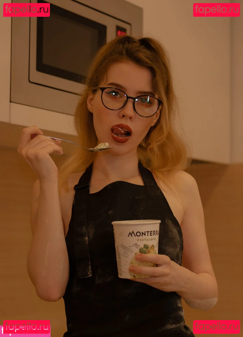 Mood Asmr Onlyfans Photo Gallery 