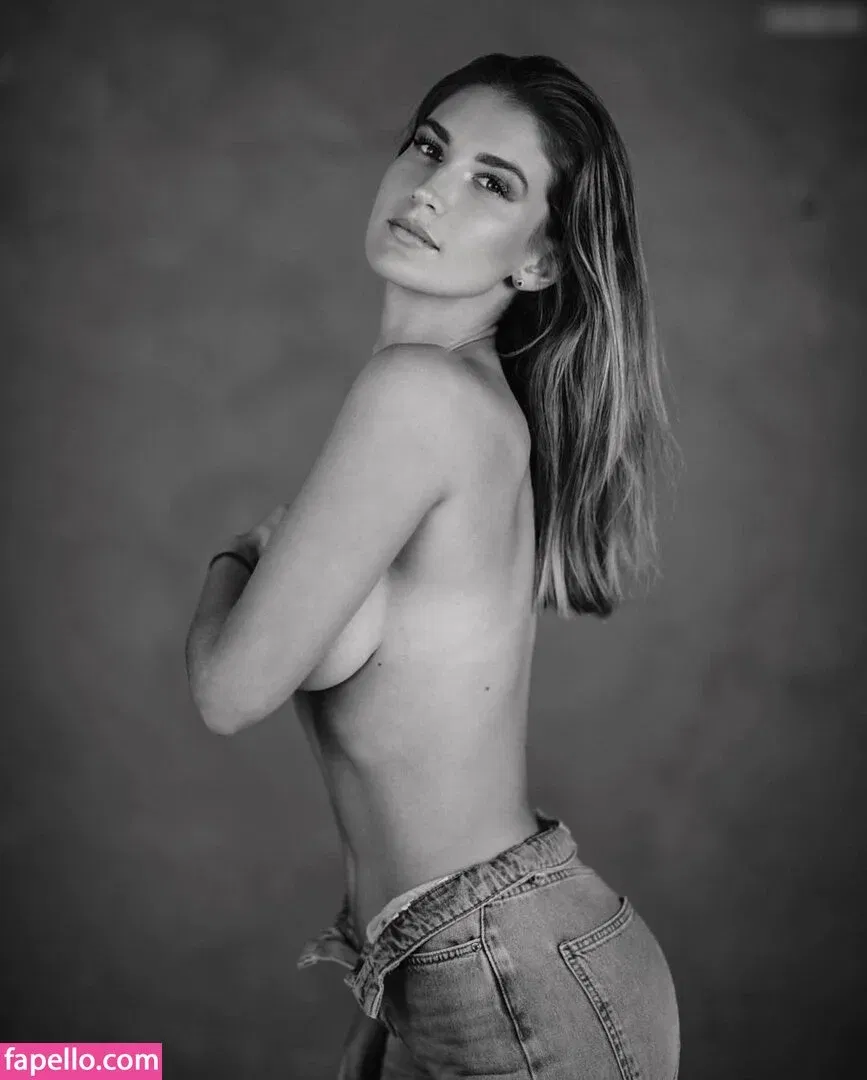 Susanna Giovanardi Onlyfans Photo Gallery 