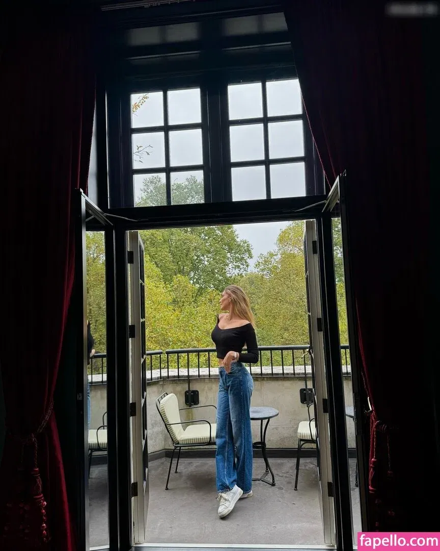 Susanna Giovanardi Onlyfans Photo Gallery 