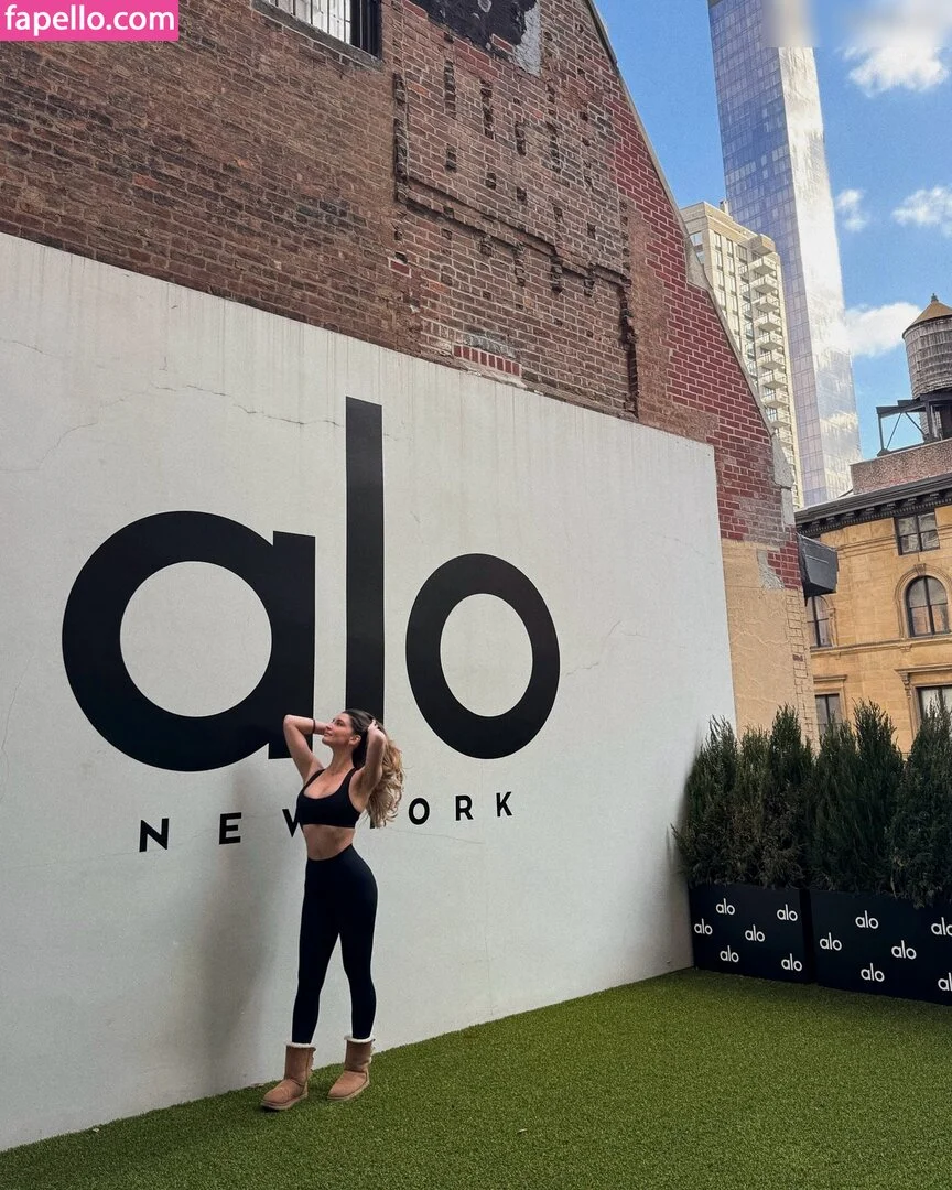 Susanna Giovanardi Onlyfans Photo Gallery 