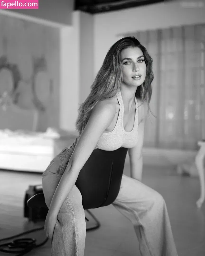 Susanna Giovanardi Onlyfans Photo Gallery 