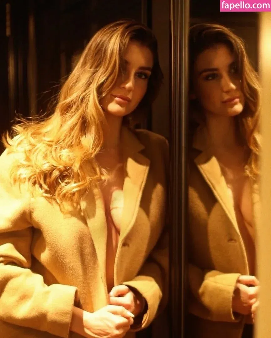 Susanna Giovanardi Onlyfans Photo Gallery 