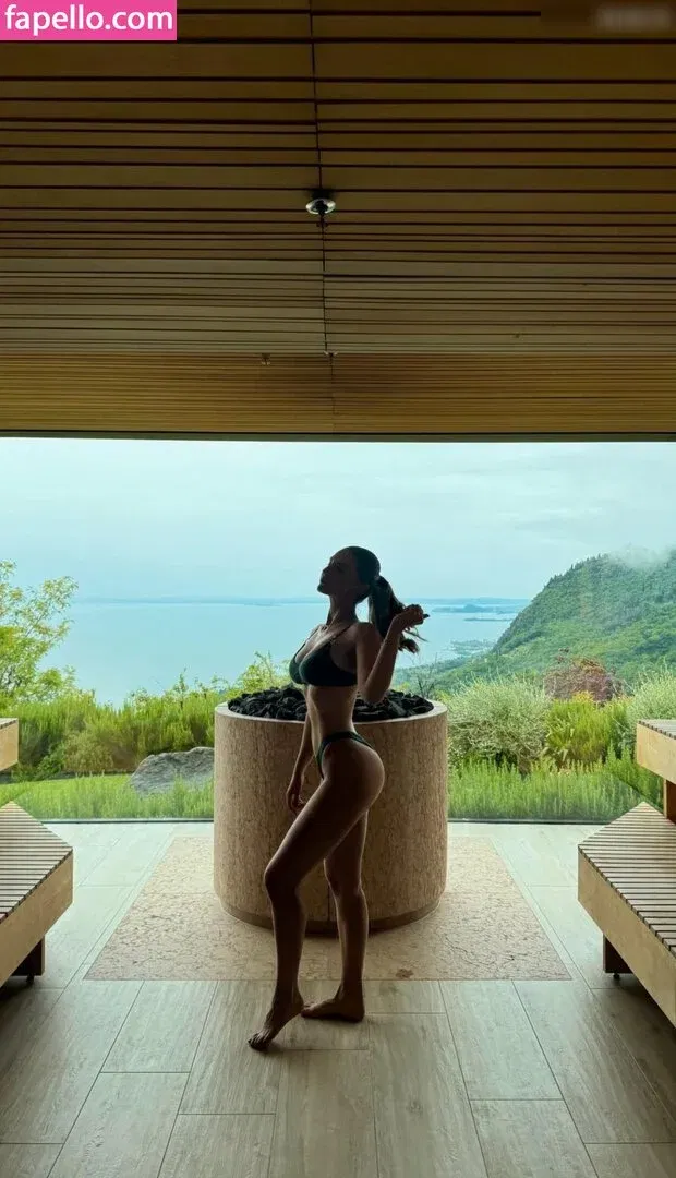 Susanna Giovanardi Onlyfans Photo Gallery 