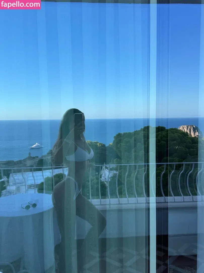 Susanna Giovanardi Onlyfans Photo Gallery 