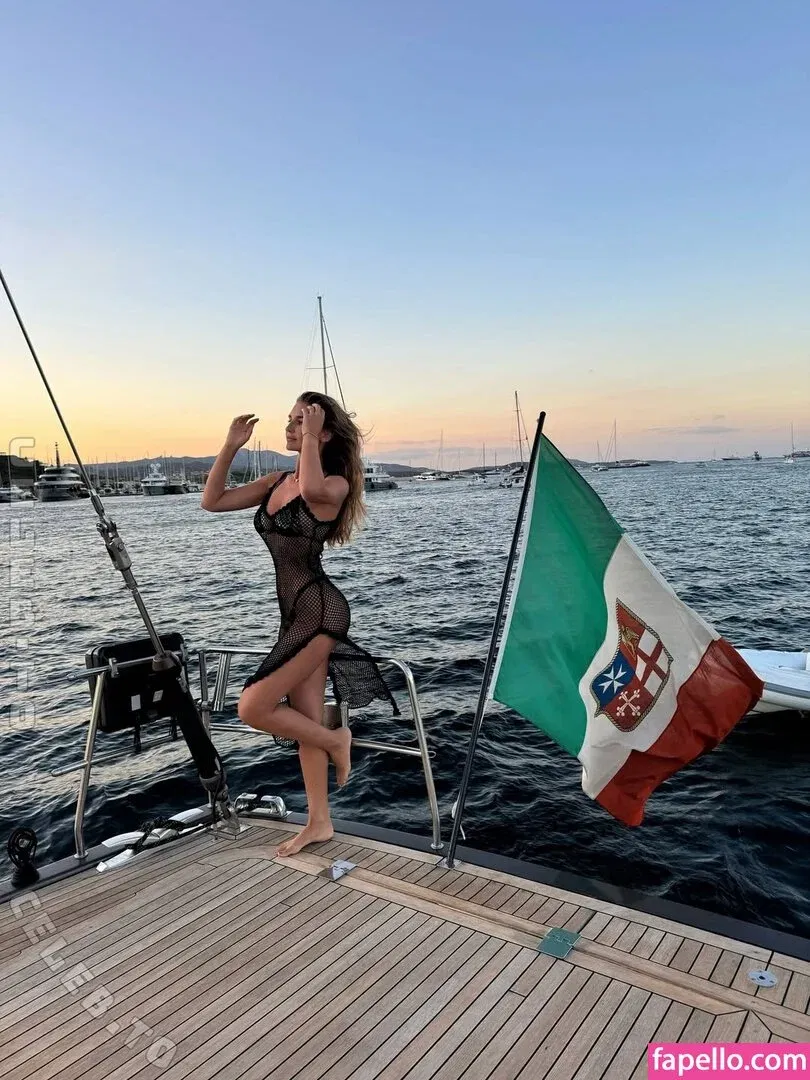 Susanna Giovanardi Onlyfans Photo Gallery 