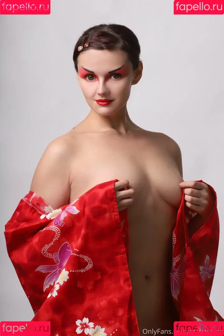 makatsuge Onlyfans Photo Gallery 