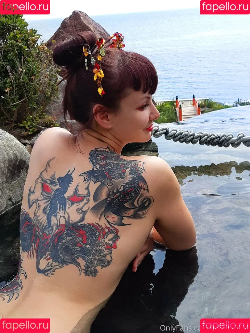 makatsuge Onlyfans Photo Gallery 