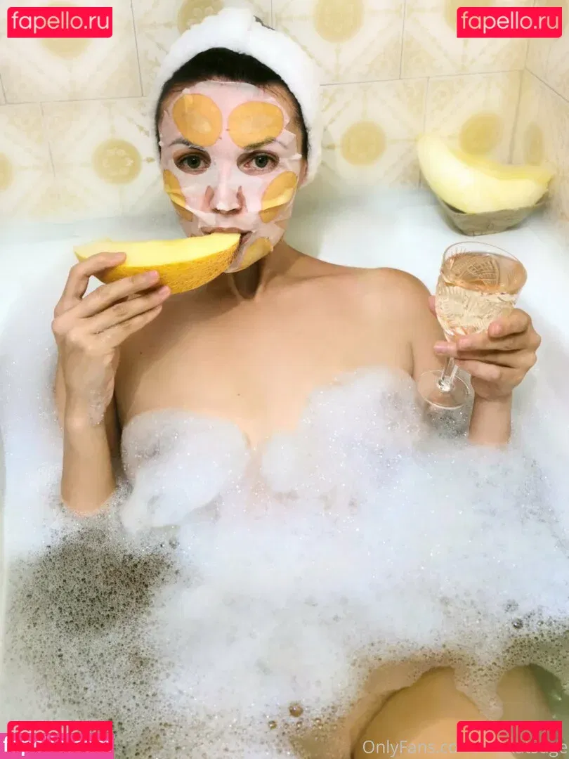 makatsuge Onlyfans Photo Gallery 