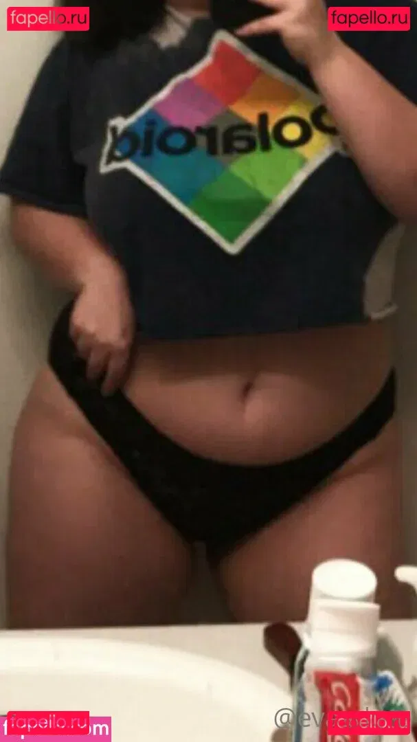 divine-hedonist-free Onlyfans Photo Gallery 